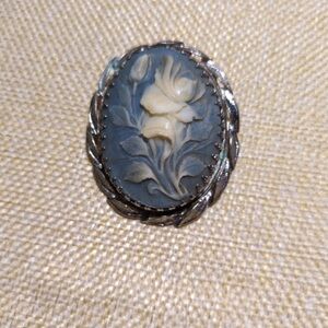 Elegant Floral Cameo Brooch in Silver and Cream